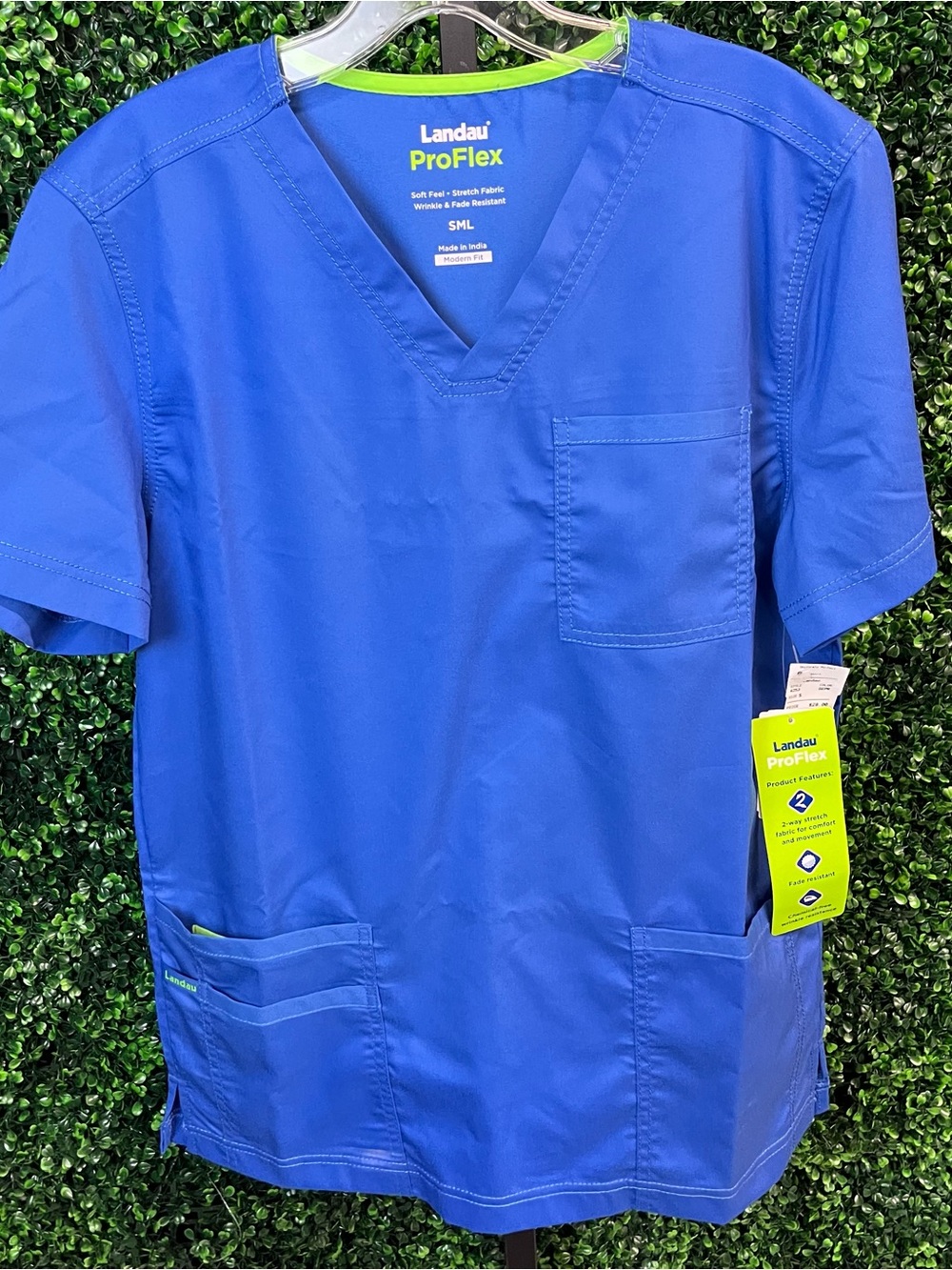 NWT Landau Men’s ProFlex Blue V-Neck Scrub Top Size Small